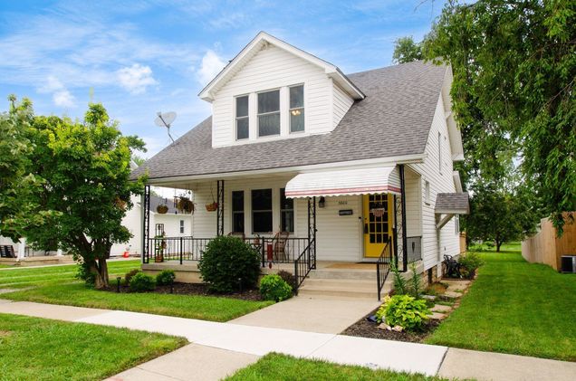 3600 Park Street Grove City, OH House Active - Photo 1 of 32. Opens carousel modal