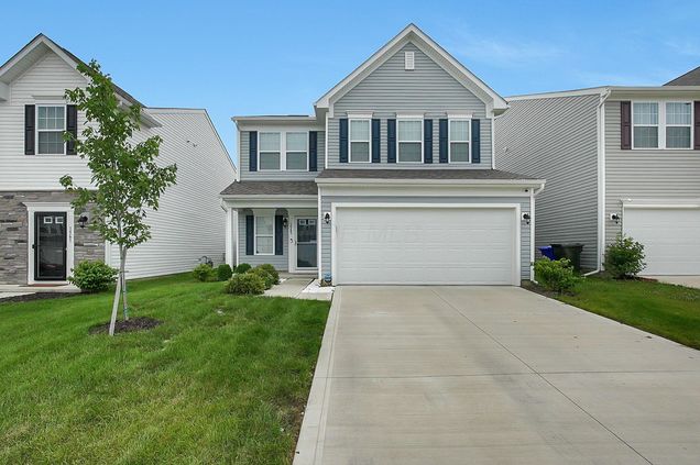 1565 Lewes Castle Drive Grove City, OH House Active - Photo 1 of 33. Opens carousel modal