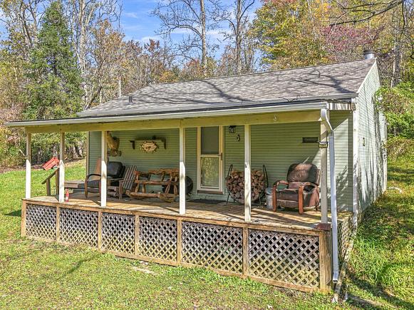 6176 Congo Rd SE, Corning, OH 43730 | MLS# 226040511