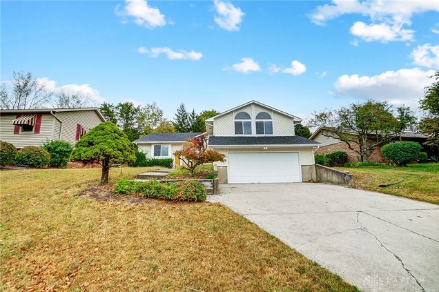 1017 Gage Drive Middletown, OH House Sold - Photo 1 of 46. Opens carousel modal