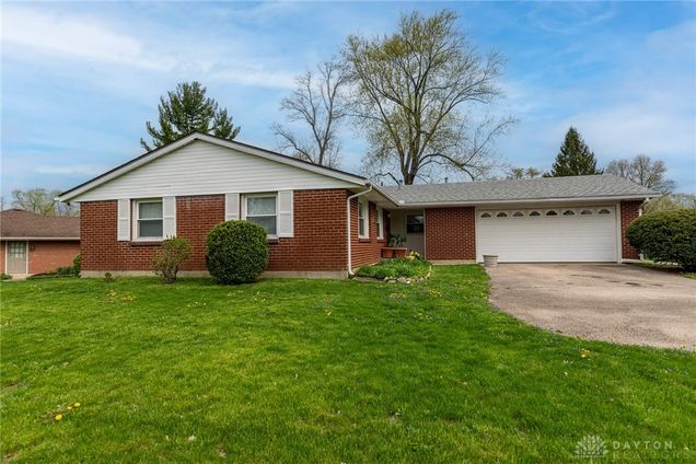 275 Bethel Road Centerville, OH House Sold - Photo 1 of 33. Opens carousel modal