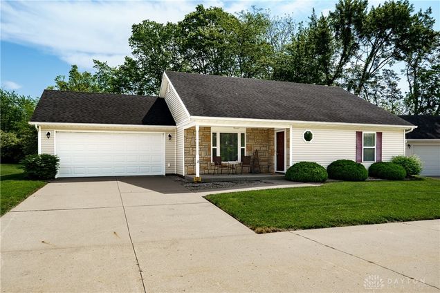 600 Fenview Drive