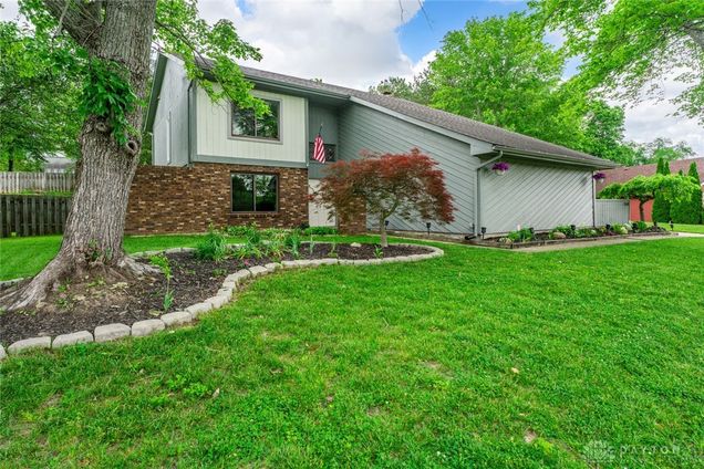 360 Merrick Drive Beavercreek, OH House Sold - Photo 1 of 32. Opens carousel modal
