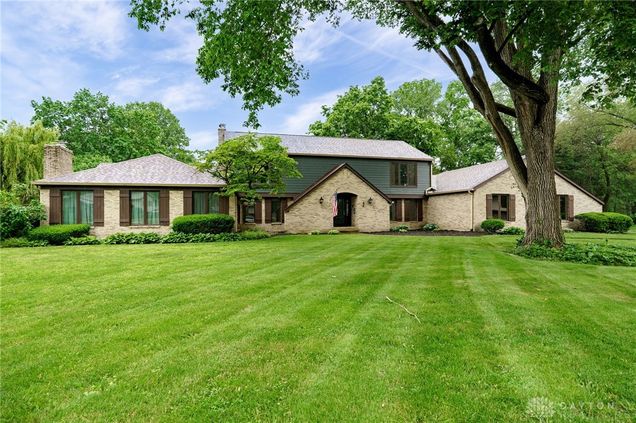 1077 Pine Meadow Terrace