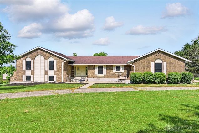 2841 Hart Road Lebanon, OH House Sold - Photo 1 of 36. Opens carousel modal