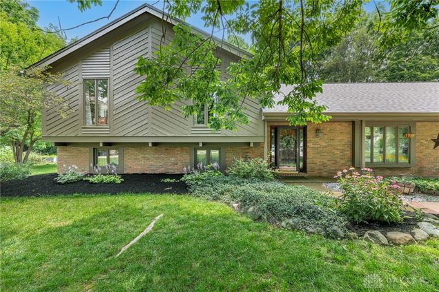 10215 Wright Brothers Court Dayton, OH House Active - Photo 1 of 48. Opens carousel modal