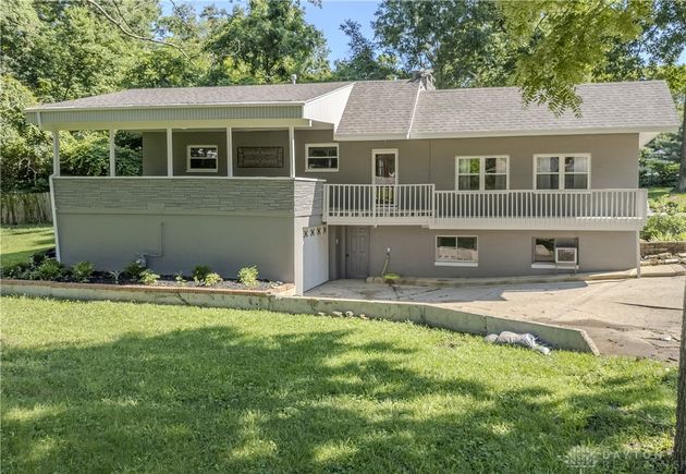 1683 Shady Lane Beavercreek, OH House Active - Photo 1 of 29. Opens carousel modal