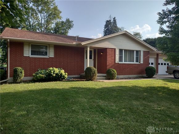 5425 David Dr