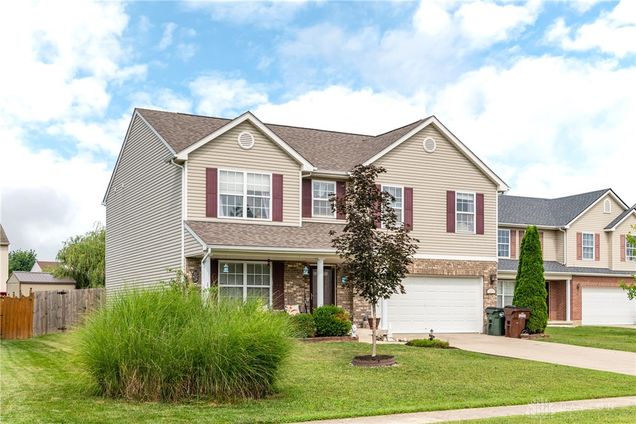 101 Hawkins Court Germantown, OH House Active - Photo 1 of 36. Opens carousel modal