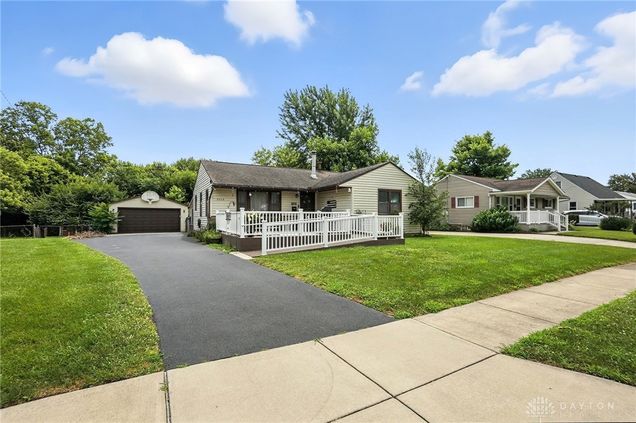 3520 Valleywood Drive
