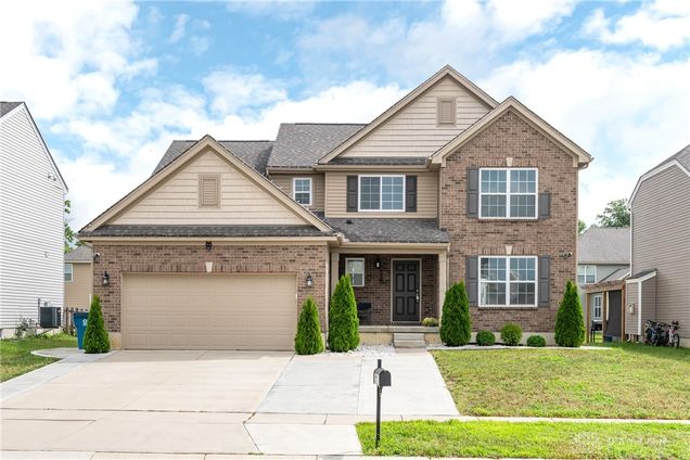 3078 White Ash Drive Tipp City, OH House Active - Photo 1 of 49. Opens carousel modal