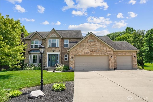 3737 Silver Leaf Court Beavercreek, OH House Active - Photo 1 of 61. Opens carousel modal