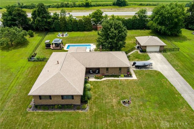 4311 Lone Wolf Avenue Springfield, OH House Active - Photo 1 of 59. Opens carousel modal