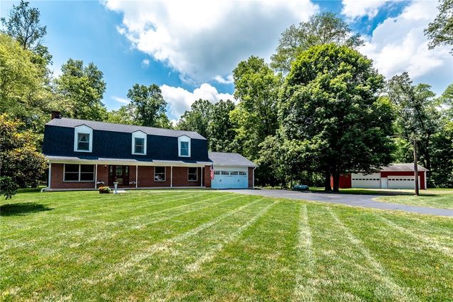 1711 Mcclellan Road Xenia, OH House Active - Photo 1 of 51. Opens carousel modal