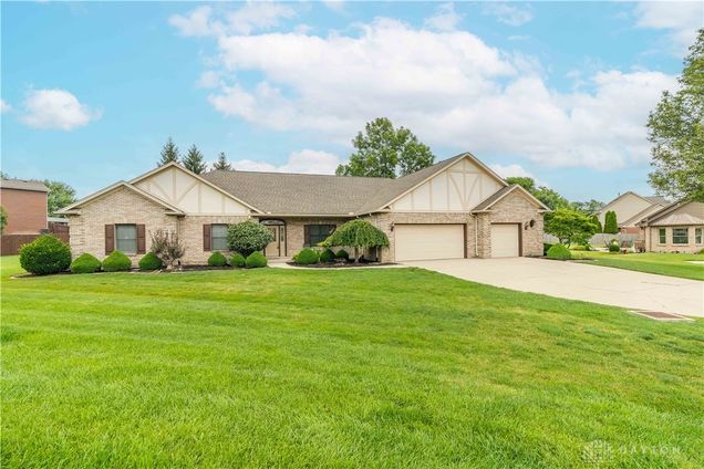 355 Echo Valley Drive Vandalia, OH House Active - Photo 1 of 26. Opens carousel modal