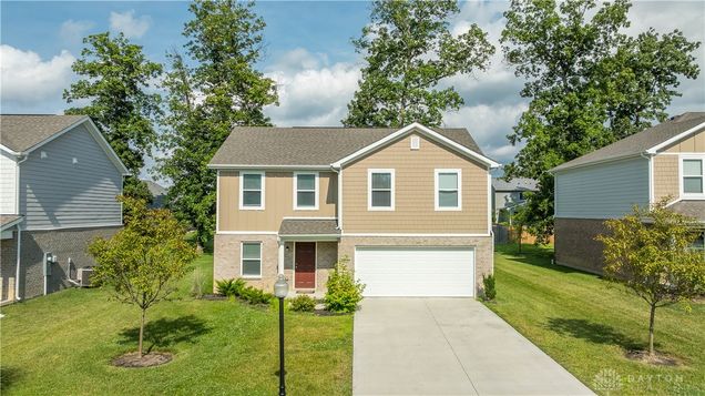 5636 Brampton Place Clayton, OH House Active - Photo 1 of 20. Opens carousel modal