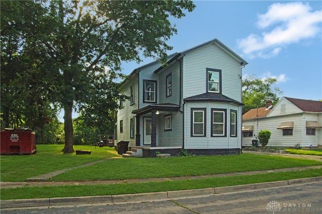 7 Oak Street Dayton, OH House Active - Photo 1 of 33. Opens carousel modal