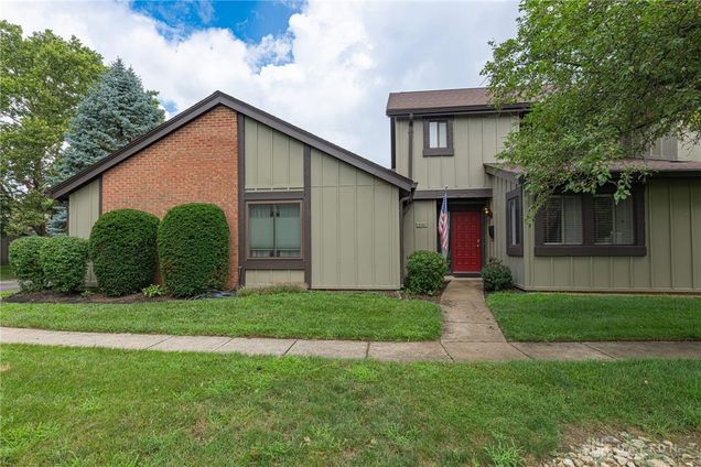 6102 Single Tree Lane