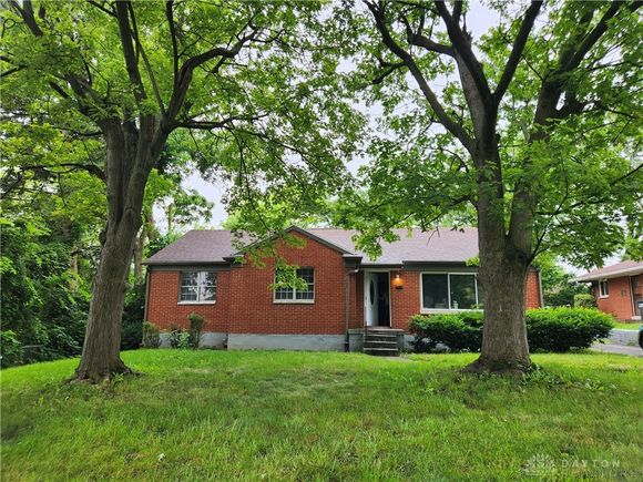 1623 Kensington Drive Dayton, OH House Active - Photo 1 of 2. Opens carousel modal
