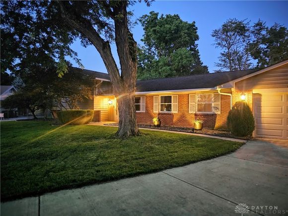 3661 Beacon Hill Court Dayton, OH House Active - Photo 1 of 27. Opens carousel modal