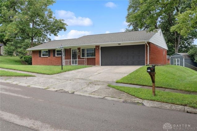 2727 Pinegrove Drive Dayton, OH House Active - Photo 1 of 25. Opens carousel modal