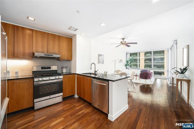 25 Hudson Street Unit 512 Jersey City, NJ Condo Sold - Photo 1 of 1. Opens carousel modal