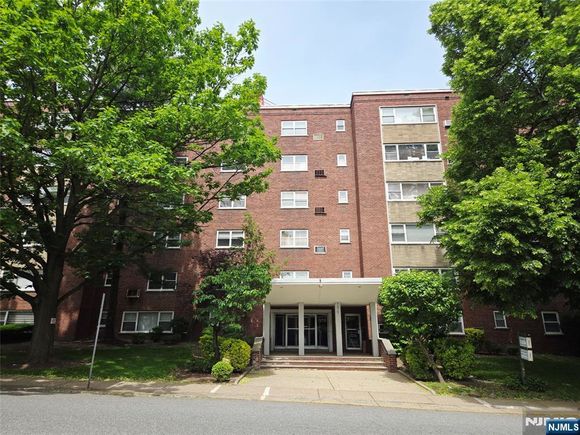 1575 Center Avenue Unit 4B Fort Lee, NJ Condo Sold - Photo 1 of 1. Opens carousel modal