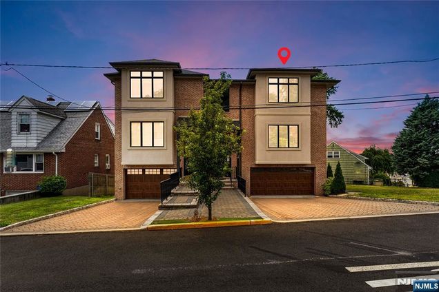 11 Linda Lane Unit B