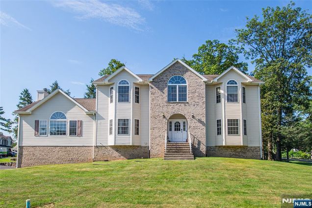 2 Iron Hill West Milford, NJ House Active - Photo 1 of 23. Opens carousel modal