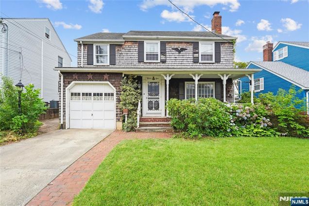 91 Park Avenue North Arlington, NJ House Active - Photo 1 of 45. Opens carousel modal