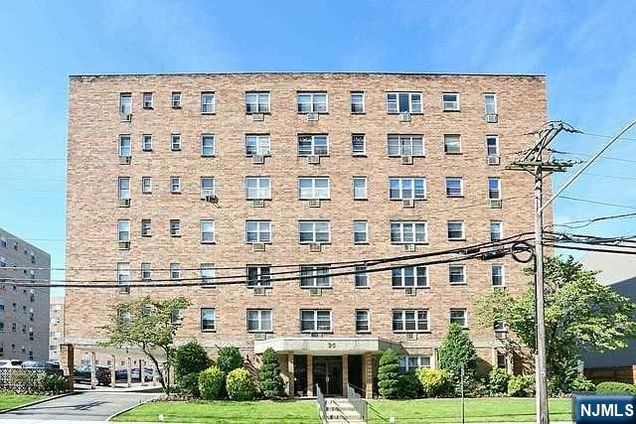25 Jefferson Street Unit 6D