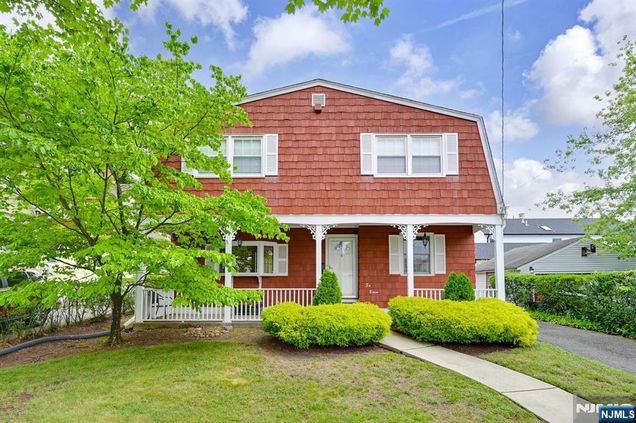 6-11 Essex Place Fair Lawn, NJ House Active - Photo 1 of 43. Opens carousel modal