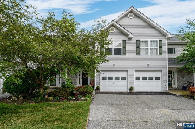 13 Beechmont Terrace