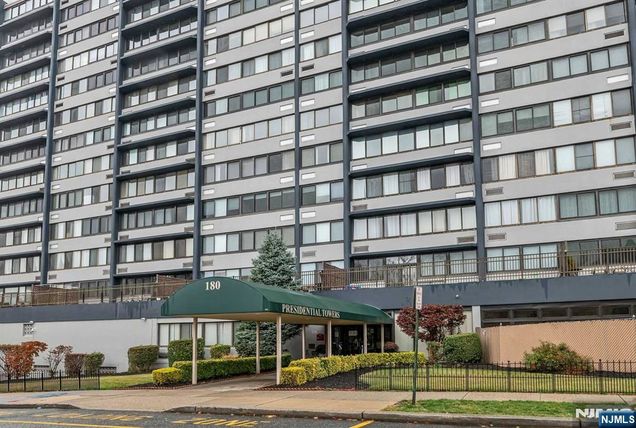 170-202 Lafayette Ave Avenue Unit 101