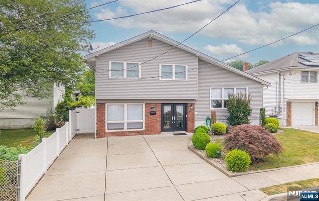 1138 Stonewall Lane