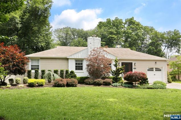 324 Calvin Court
