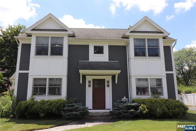 117 Linden Street Wyckoff, NJ House Active - Photo 1 of 50. Opens carousel modal