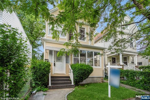33 Liberty Street West Orange, NJ House Active - Photo 1 of 34. Opens carousel modal