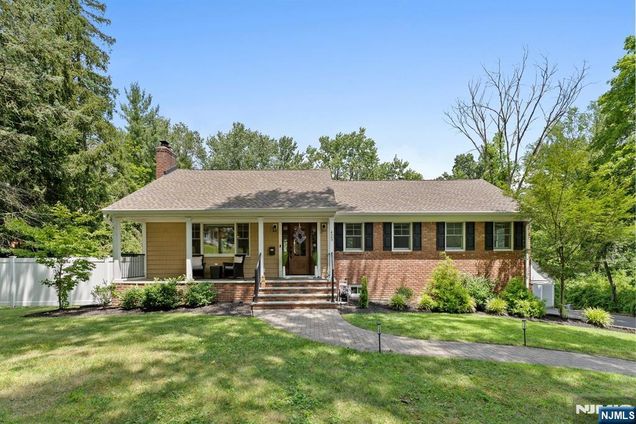 425 Clinton Avenue Wyckoff, NJ House Active - Photo 1 of 50. Opens carousel modal