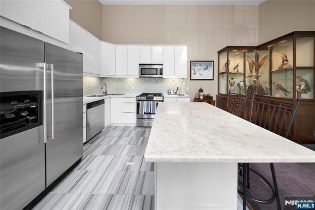 302 Linden Street Mahwah, NJ Condo Active - Photo 1 of 12. Opens carousel modal