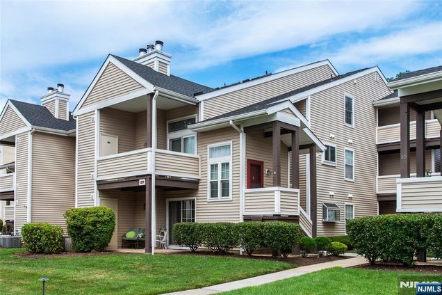 221 Broadmoor Court Unit 7 Union, NJ Condo Active - Photo 1 of 23. Opens carousel modal
