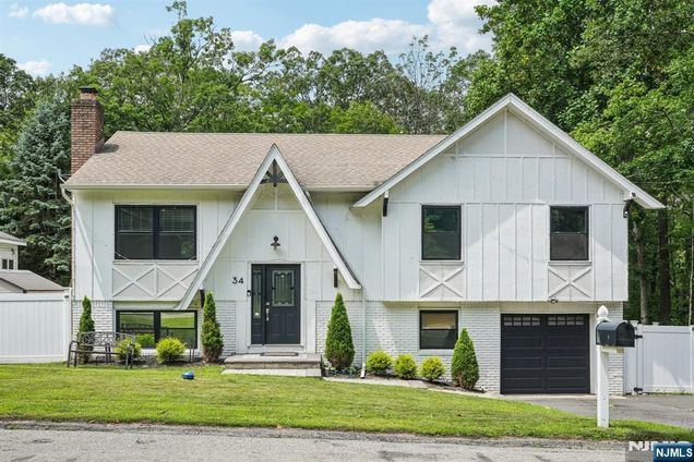 34 Oklahoma Trail Hopatcong, NJ House Active - Photo 1 of 44. Opens carousel modal