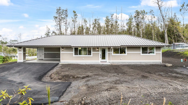 16 2110 Tangerine Dr