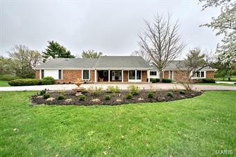 1198 Clayton Place Drive Town and Country, MO House Sold - Photo 1 of 27. Opens carousel modal