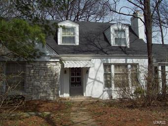 1 Pricemont Olivette, MO House Sold - Photo 1 of 8. Opens carousel modal