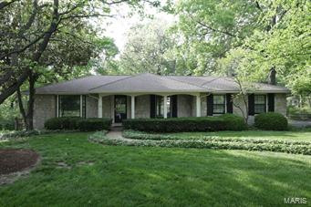 9865 Countryshire Place Creve Coeur, MO House Sold - Photo 1 of 18. Opens carousel modal