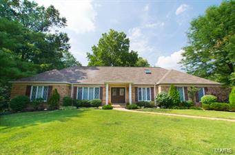 14 Haven View Drive Creve Coeur, MO House Sold - Photo 1 of 23. Opens carousel modal