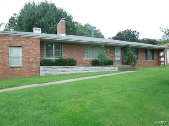 35 Lincord Drive St Louis, MO House Sold - Photo 1 of 36. Opens carousel modal