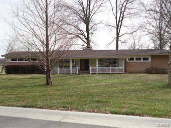 8 S Tealbrook Drive Ladue, MO House Sold - Photo 1 of 15. Opens carousel modal