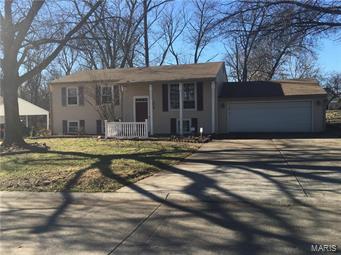 2859 Broadview Avenue Maryland Heights, MO House Sold - Photo 1 of 20. Opens carousel modal